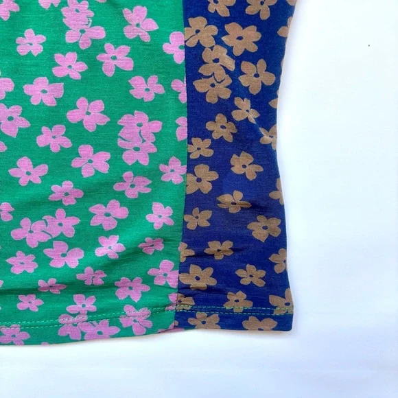 Lisa Says Gah for UO Angie Floral Colorblock Tee, Green Pink and Blue, Size XS - Picture 9 of 15